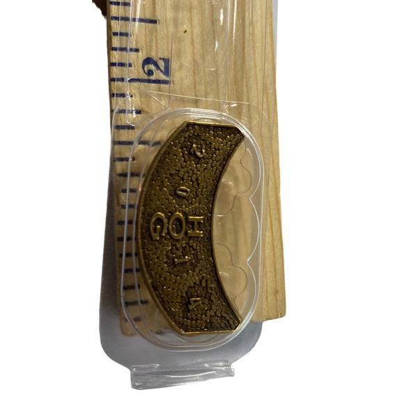 2014 Harley Davidson Motorcycle HOG Member Jacket Coat Lapel Rocker Pin NOS - Picture 5 of 5